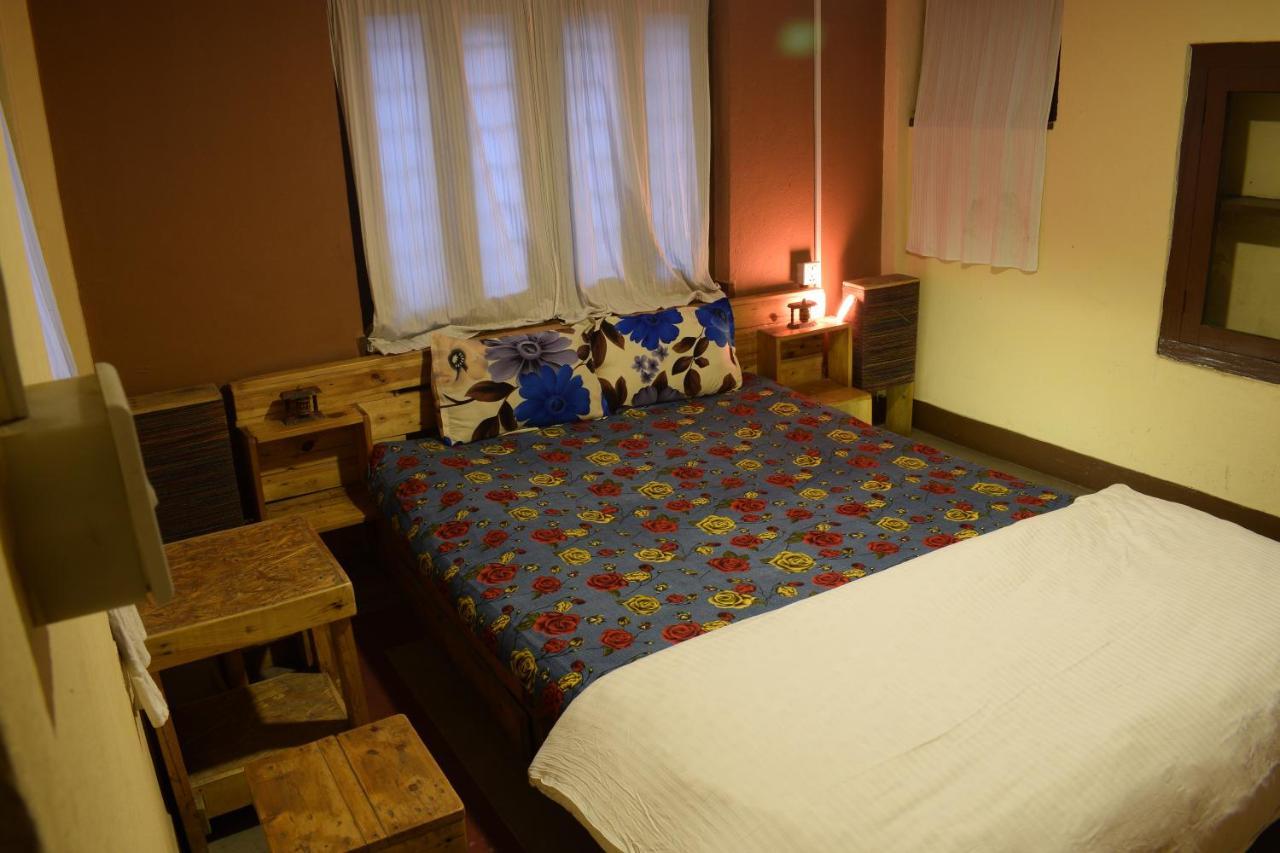 Happy Donkey Hostel Katmandu Zewnętrze zdjęcie