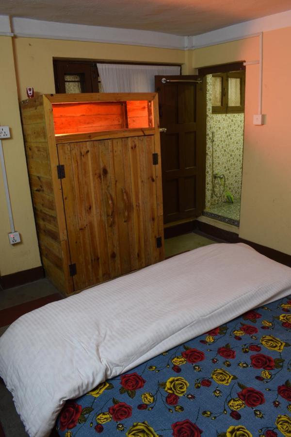 Happy Donkey Hostel Katmandu Zewnętrze zdjęcie