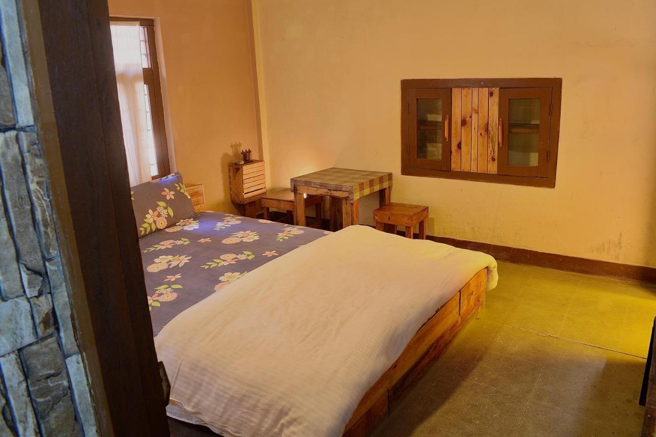 Happy Donkey Hostel Katmandu Zewnętrze zdjęcie